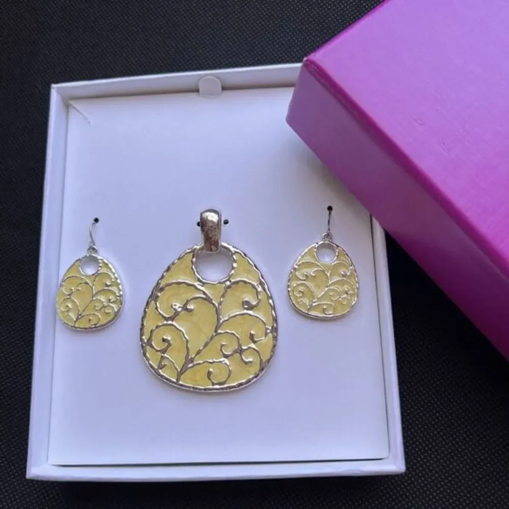 Set of 2 Pendant and Earrings Set Silver-tone‎ Yellow Enamel